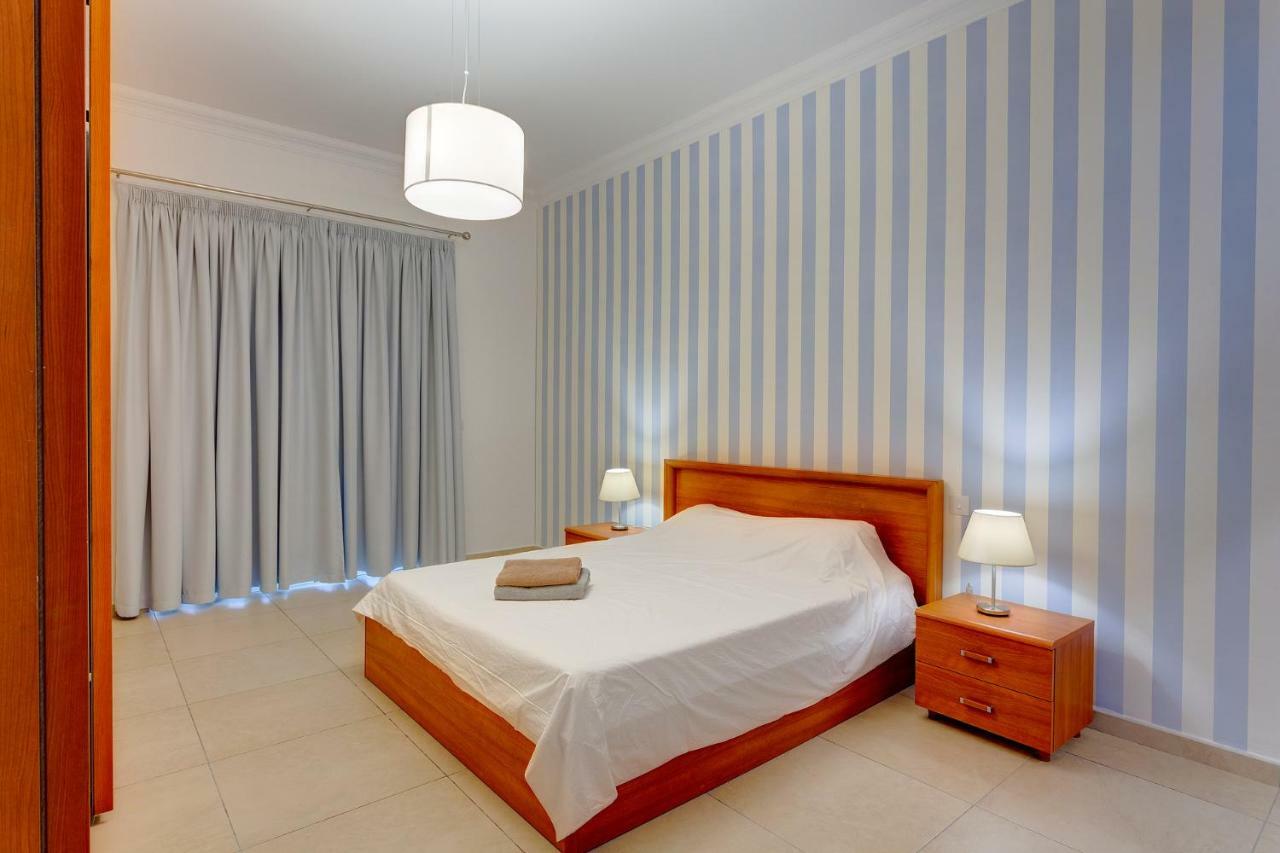 Apartment In Fort Cambridge With Pool Sliema Exteriér fotografie