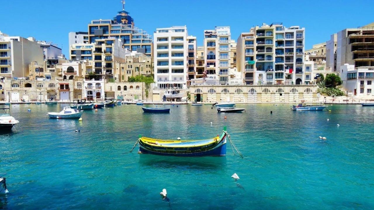 Apartment In Fort Cambridge With Pool Sliema Exteriér fotografie